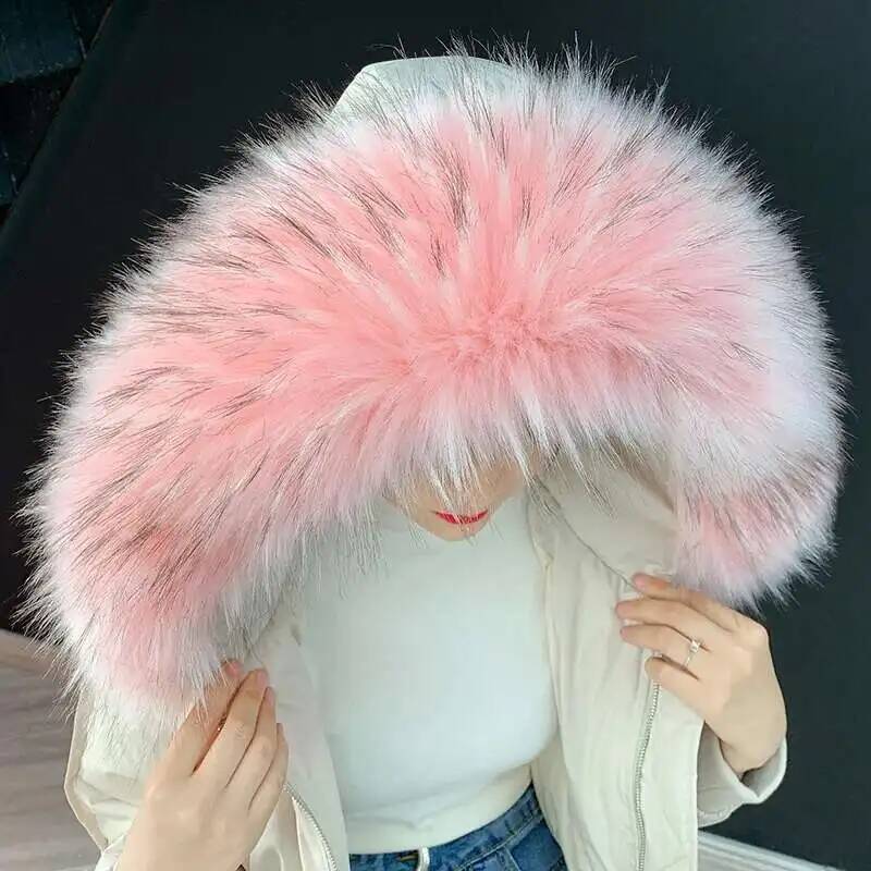 Winter Clothing Online - Odpinany kołnierz ze sztucznego futra Bardzo