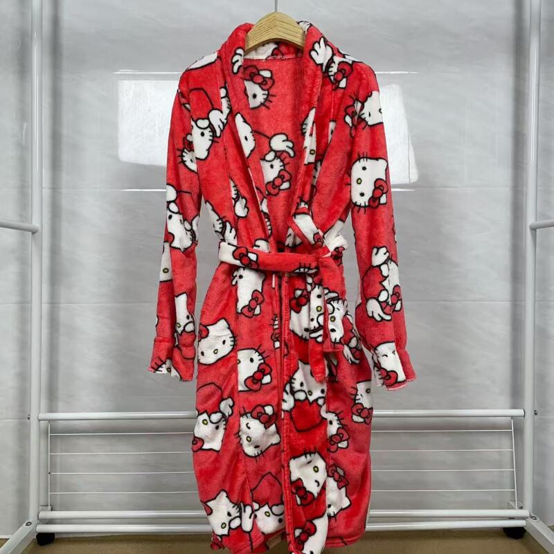 Koszula nocna Hello Kitty Nowa – Winter Clothes recenzja i cena